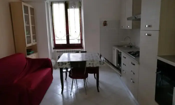 Rexer-Roma-Trilocale-ristrutturato-CUCINA