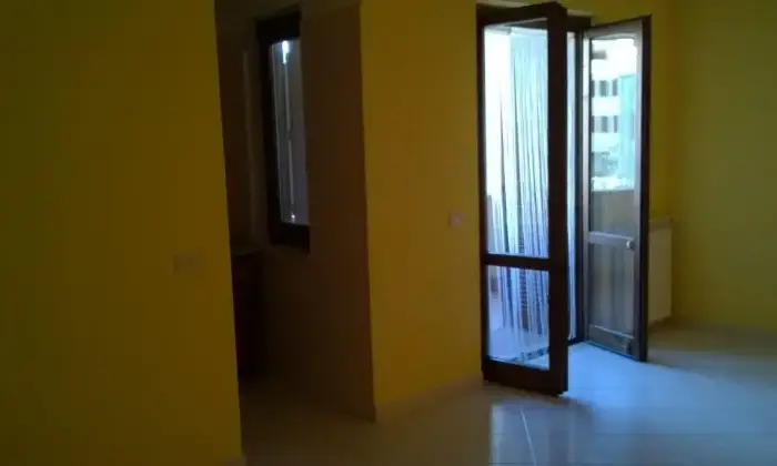 Rexer-Torgiano-Bilocale-luminoso-SALONE