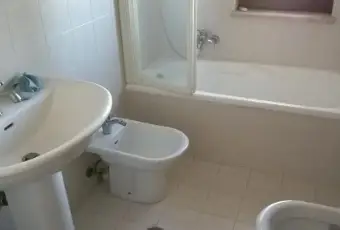 Rexer-Torgiano-Bilocale-luminoso-BAGNO