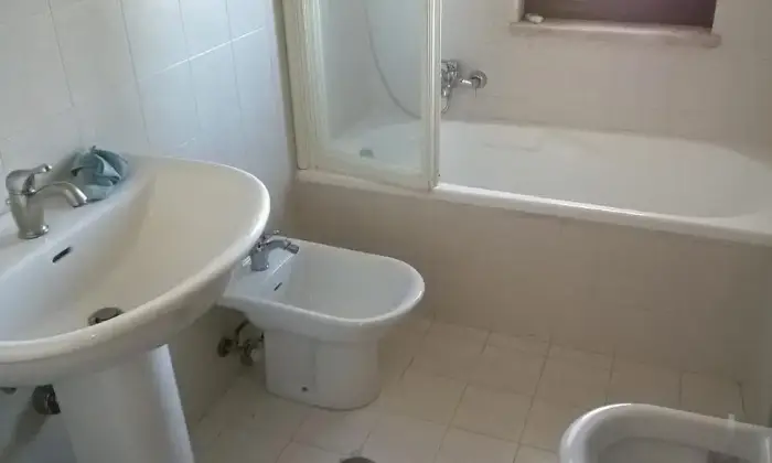 Rexer-Torgiano-Bilocale-luminoso-BAGNO