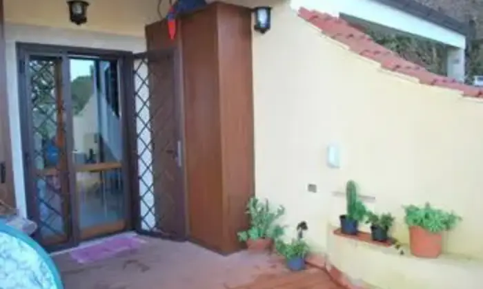 Rexer-Monte-Porzio-Catone-Trilocale-in-villa-ALTRO