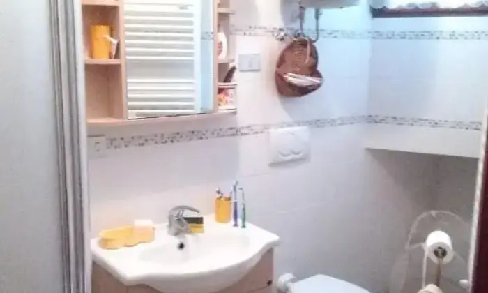 Rexer-Bardonecchia-Bilocale-arredato-BAGNO