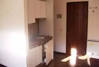 Rexer-Oltre-il-Colle-Ampio-monolocale-CUCINA