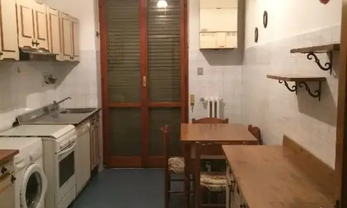 Rexer-Pescara-Appartamento-camere-vista-mare-CUCINA