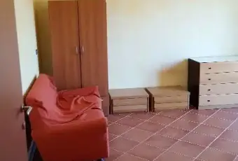 Rexer-LAquila-APPARTAMENTINO-IN-VILLA-BIFAMILIARE-CAMERA-DA-LETTO