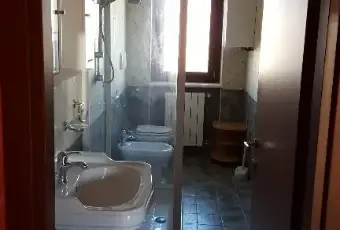 Rexer-LAquila-APPARTAMENTINO-IN-VILLA-BIFAMILIARE-BAGNO