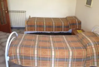 Rexer-Napoli-Quadrilocale-arredato-CAMERA-DA-LETTO