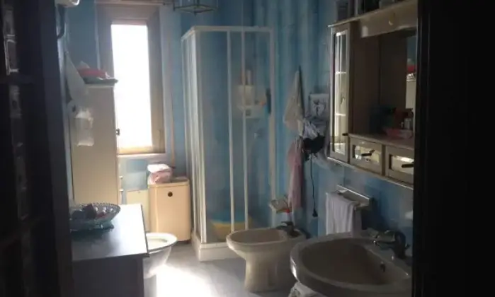 Rexer-Napoli-Quadrilocale-arredato-BAGNO