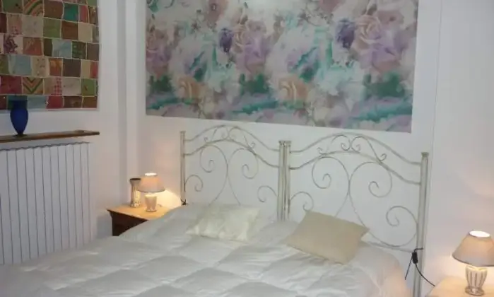 Rexer-Aradeo-Bilocale-arredato-CAMERA-DA-LETTO
