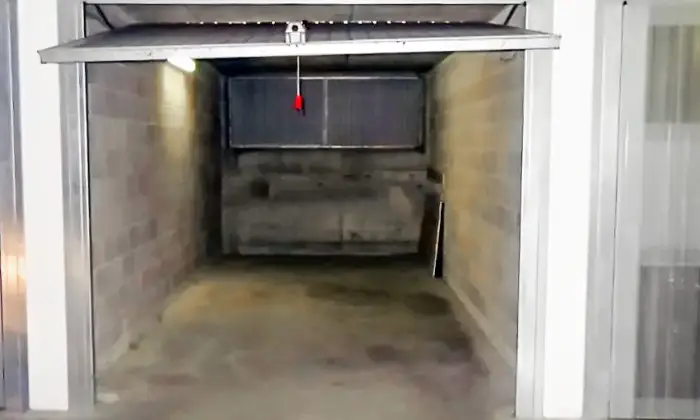 Rexer-Milano-Affitto-di-garage-in-piazza-Tirana-GARAGE