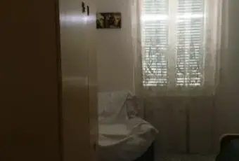 Rexer-Gela-Ampio-appartamento-centrale-vicino-al-mare-ben-servito-CAMERA-DA-LETTO