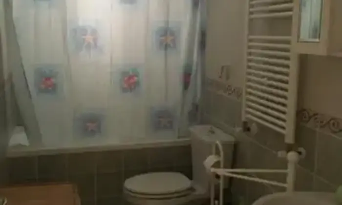 Rexer-Gela-Ampio-appartamento-centrale-vicino-al-mare-ben-servito-BAGNO
