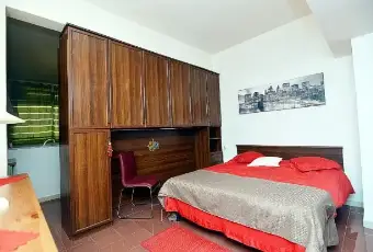 Rexer-Monreale-Bilocale-accessoriato-e-arredato-con-gusto-CAMERA-DA-LETTO