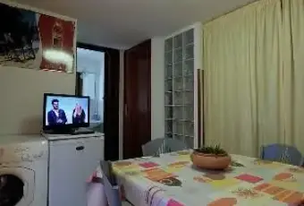 Rexer-Monreale-Bilocale-moderno-luminoso-arredato-su-misura-CUCINA