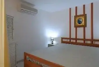Rexer-Monreale-Bilocale-moderno-luminoso-arredato-su-misura-CAMERA-DA-LETTO