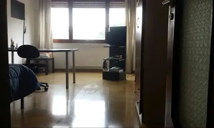 Rexer-Roma-AFFITTASI-CAMERA-SINGOLA-CAMERA-DA-LETTO