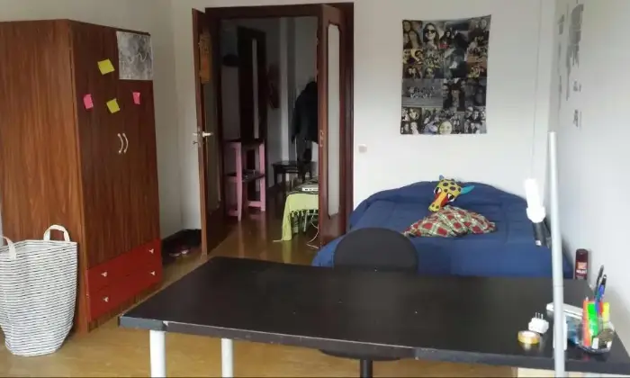 Rexer-Roma-AFFITTASI-CAMERA-SINGOLA-CAMERA-DA-LETTO