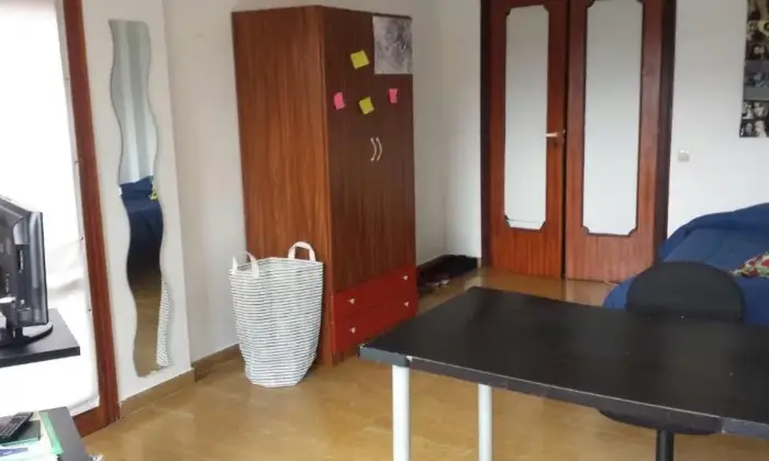 Rexer-Roma-AFFITTASI-CAMERA-SINGOLA-CAMERA-DA-LETTO