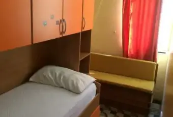 Rexer-Gioia-Tauro-Centrale-e-tranquillo-mini-appartamento-CAMERA-DA-LETTO