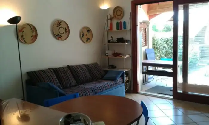 Rexer-Castelsardo-Bellissimo-alloggio-in-complesso-residenziale-SALONE