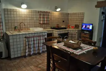 Rexer-Castro-VECCHIA-PAJARA-Ristrutturata-Castro-Marina-LE-CUCINA