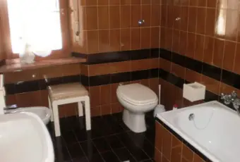 Rexer-Macerata-Ampio-quadrilocale-per-studenti-vicino-a-universit-BAGNO