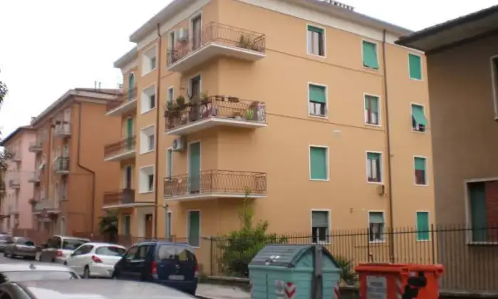 Rexer-Macerata-Ampio-quadrilocale-per-studenti-vicino-a-universit-ALTRO