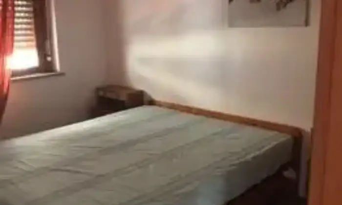 Rexer-Scalea-Luminoso-bilocale-vicino-al-mare-e-alla-stazione-CAMERA-DA-LETTO