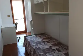 Rexer-LAquila-Ampio-quadrilocale-in-zona-servitissima-CAMERA-DA-LETTO