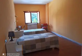 Rexer-LAquila-Ampio-quadrilocale-in-zona-servitissima-CAMERA-DA-LETTO