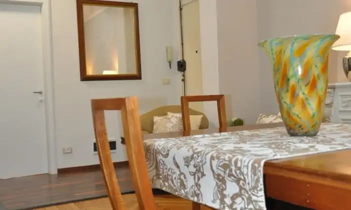 Rexer-Saluzzo-Appartamento-finemente-arredato-SALONE