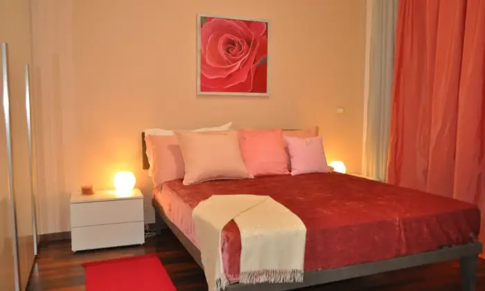 Rexer-Saluzzo-Appartamento-finemente-arredato-CAMERA-DA-LETTO