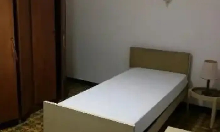 Rexer-Pescara-Comodissima-camera-in-centro-CAMERA-DA-LETTO