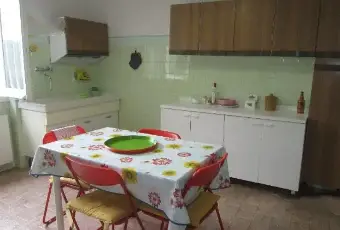 Rexer-Moneglia-Splendido-appartamento-con-vista-panoramica-CUCINA