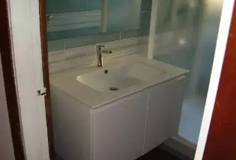 Rexer-Genova-Luminoso-bilocale-ristrutturato-piano-alto-BAGNO