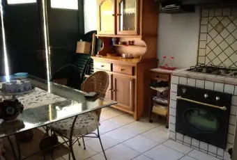 Rexer-Villasimius-Bilocale-accessoriato-e-climatizzato-centrale-CUCINA
