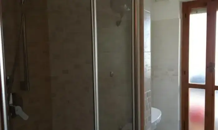 Rexer-Quartu-SantElena-Camere-singole-ampie-e-luminose-nei-pressi-delle-cliniche-BAGNO