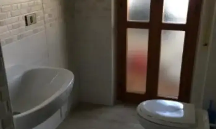 Rexer-Quartu-SantElena-Camere-singole-ampie-e-luminose-nei-pressi-delle-cliniche-BAGNO