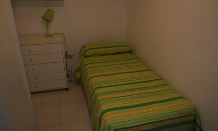 Rexer-La-Maddalena-Solare-e-allegro-trilocale-piano-basso-CAMERA-DA-LETTO