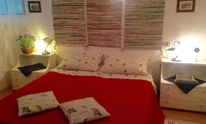 Rexer-Mandello-del-Lario-Camera-singola-in-villa-CAMERA-DA-LETTO