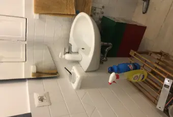Rexer-Genzano-di-Roma-Monolocale-ristrutturato-ad-Ostia-V-oletta-n-Bagno