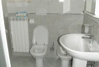 Rexer-SAN-BENEDETTO-DEL-TRONTO-VENDO-APPARTAMENTO-PRIMA-FILA-MARE-SALONE