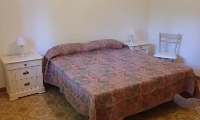 Rexer-Rionero-in-Vulture-SOGGIORNO-SERENO-CAMERA-DA-LETTO