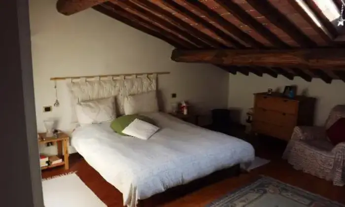 Rexer-Casole-dElsa-Confortevole-trilocale-CAMERA-DA-LETTO