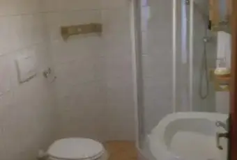 Rexer-Cutigliano-Grazioso-trilocale-BAGNO