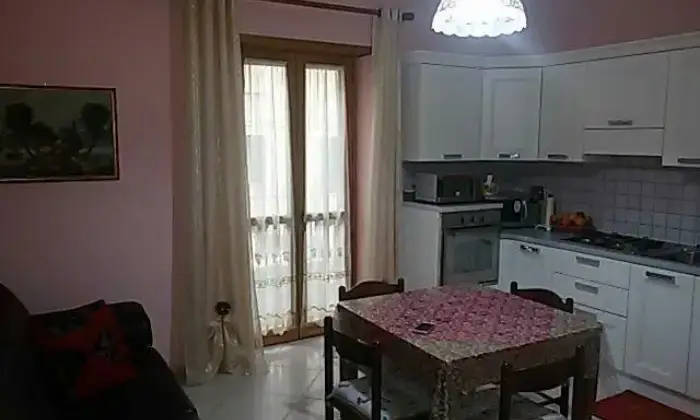 Rexer-Valmontone-Appartamento-ristrutturato-affitto-CUCINA