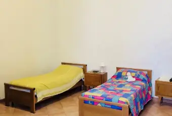 Rexer-Roma-Posto-letto-in-camera-doppia-CAMERA-DA-LETTO