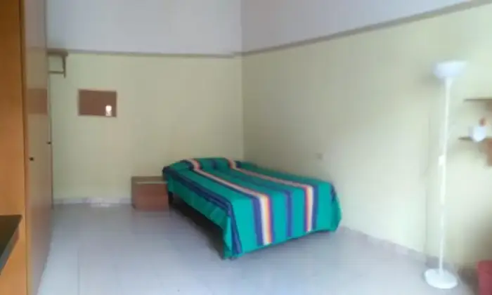 Rexer-Roma-Affittasi-ampia-stanza-singola-zona-PrenestinoMalatesta-CAMERA-DA-LETTO