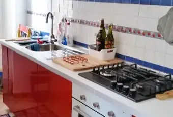 Rexer-Roma-Affittasi-stanza-a-ragazza-lavoratrice-nel-quartiere-african-CUCINA