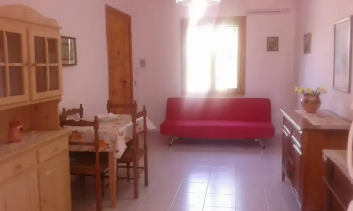 Rexer-Melendugno-Affitto-a-Torre-dell-orso-curatissimo-villino-indipendente-e-superaccessoriato-CAMERA-DA-LETTO